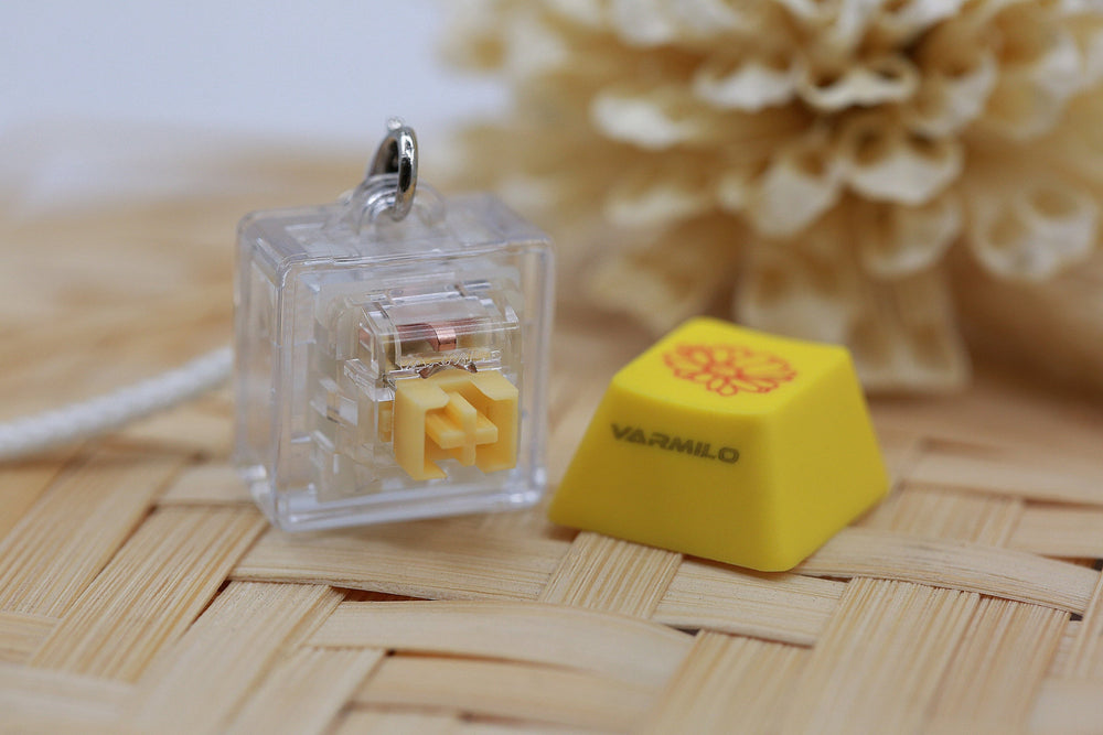 Varmilo EC V2 Daisy Keychain