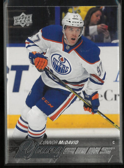 2015-16 Upper Deck Series 1 Young Guns Rookie Connord McDavid RC