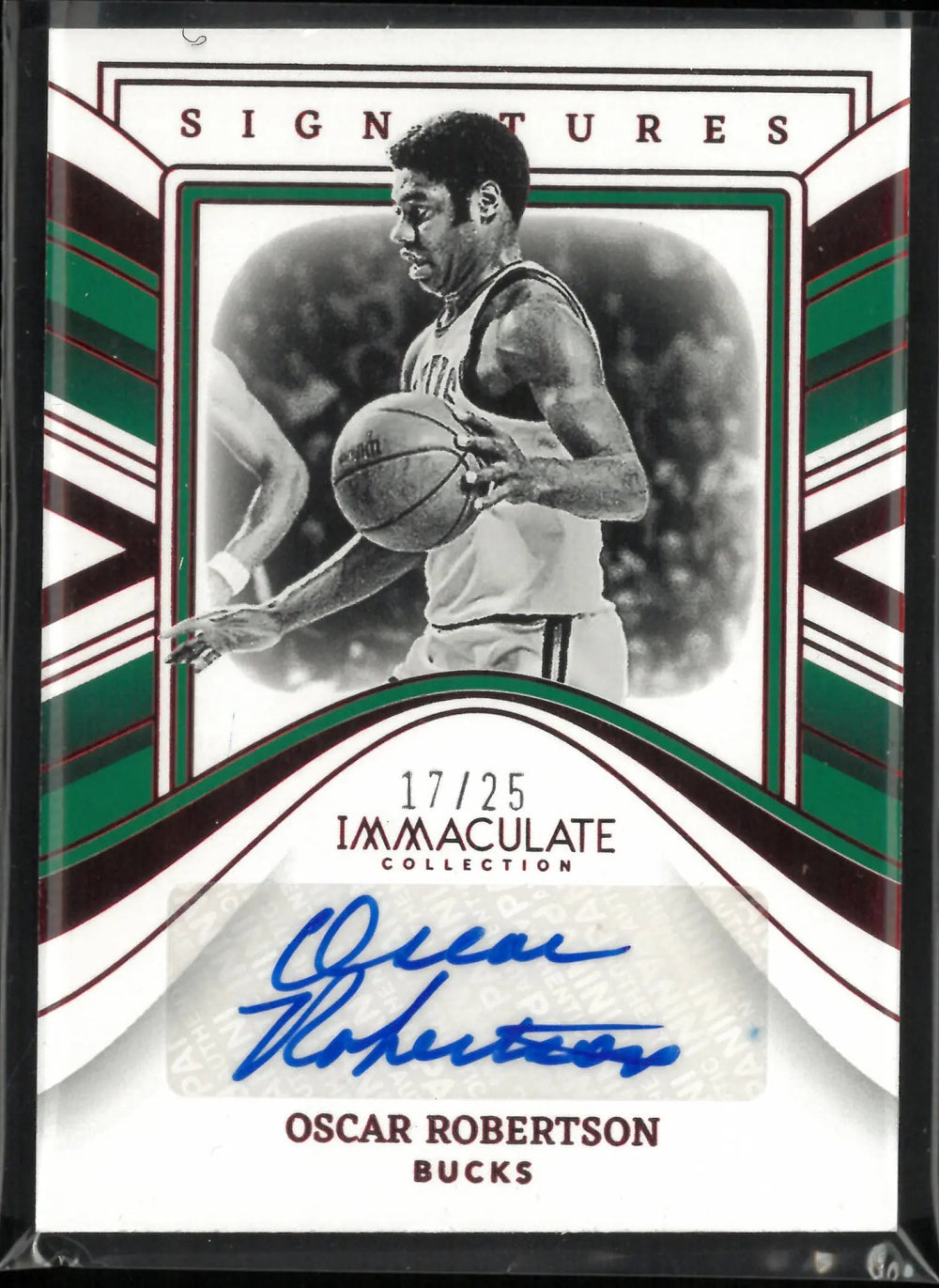 2022-23 Panini Immaculate Signatures Oscar Robertson Autograph Auto /25