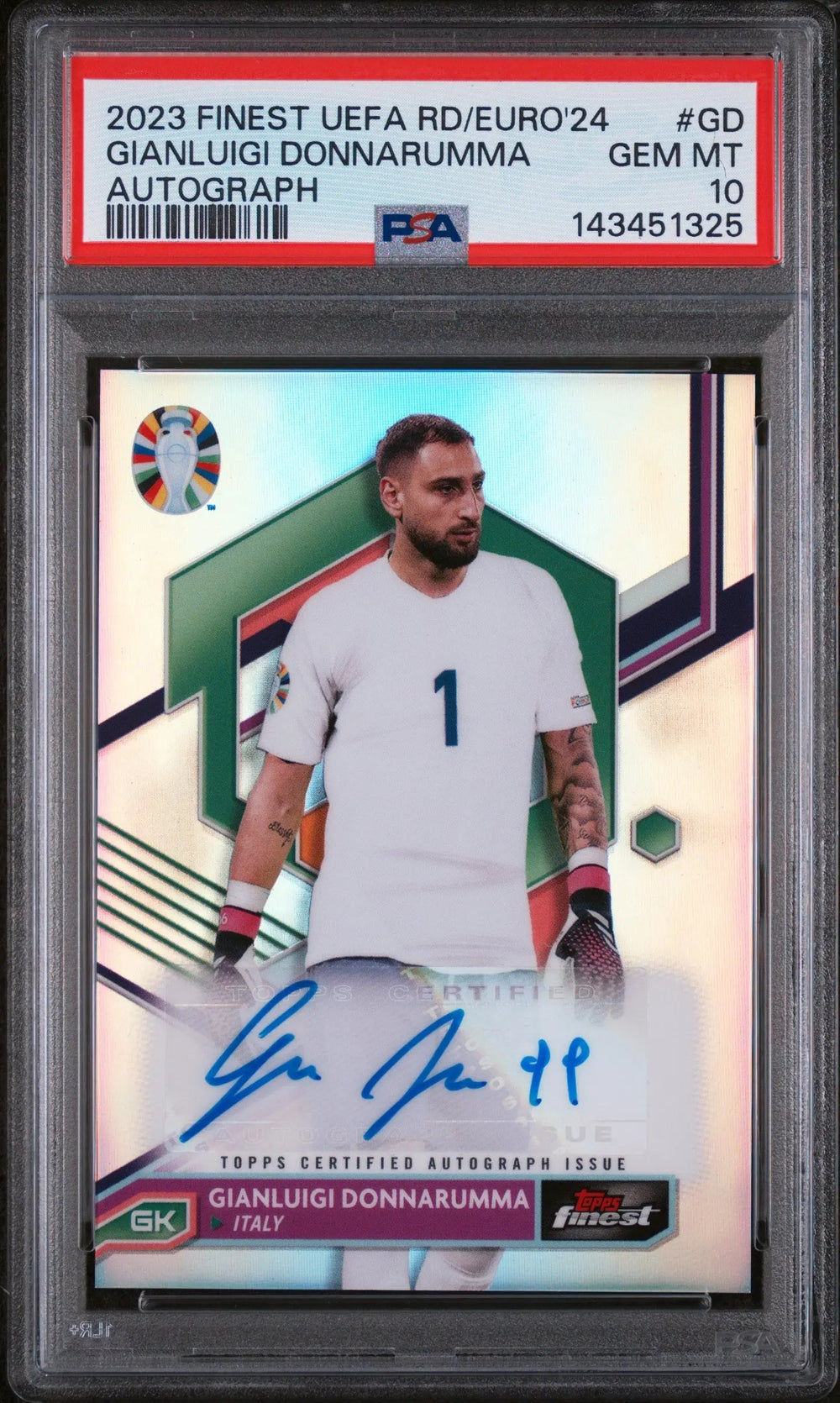 2023 Topps Finest Road To UEFA Euro 2024 Autographs Gianluigi Donnarumma PSA 10
