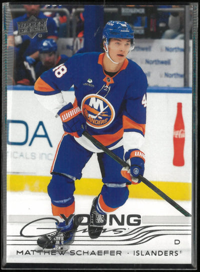 2025-26 Upper Deck Series 2 Young Guns Matthew Schaefer Rookie RC