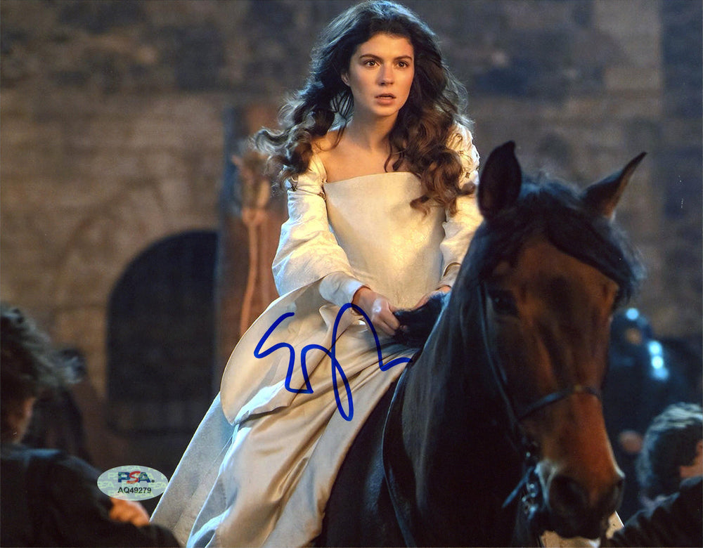 Emily Bader My Lady Jane Authentic Signed 8x10 Horizontal Photo PSA/DNA #AQ49279