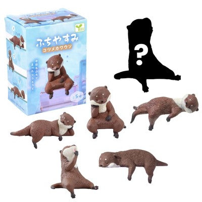 Hanging Otter Blind Box