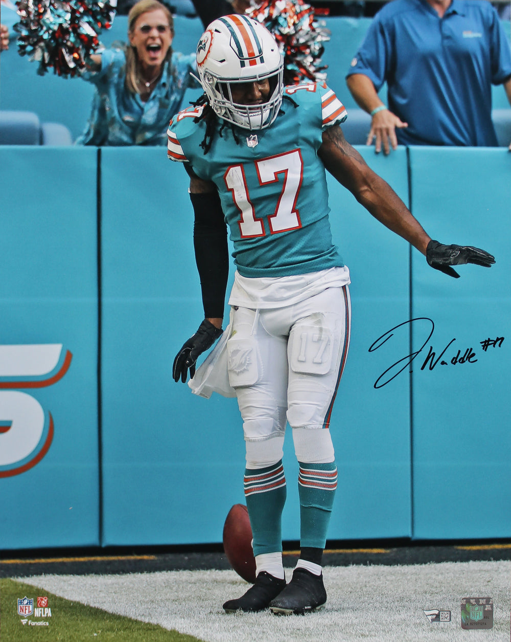 Dolphins Jaylen Waddle Authentic Signed 16x20 Vertical Photo Fanatics COA