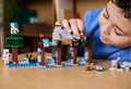 LEGO Minecraft The Wolf Stronghold Fortress Playset 21261