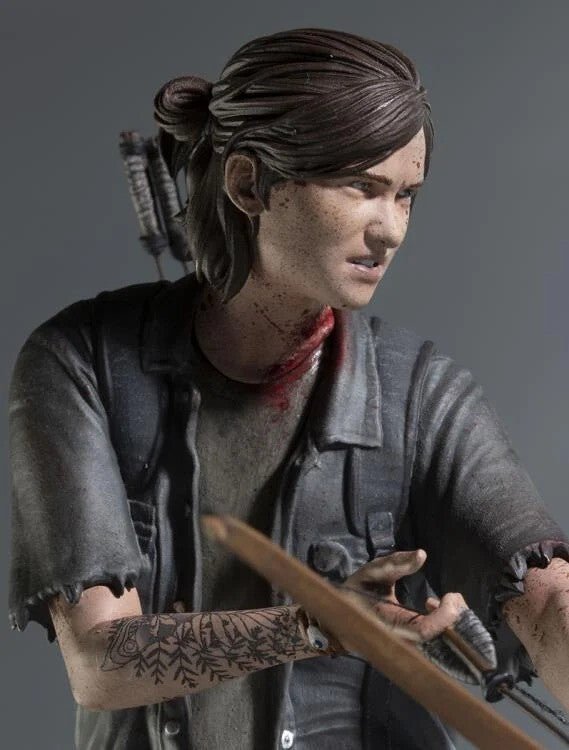 Dark Horse The Last of Us Part II Ellie with Bow Statue