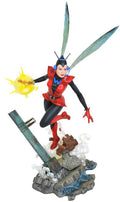 Diamond Select Marvel Gallery Comic Wasp Statue