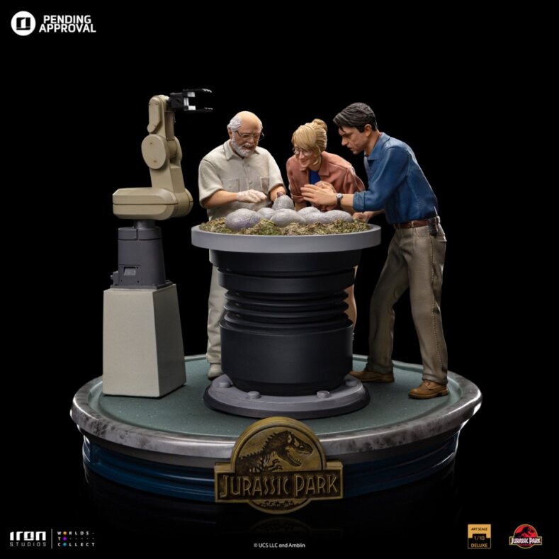 Iron Studios Jurassic Park Dino Hatching Art Scale 1/10 Statue