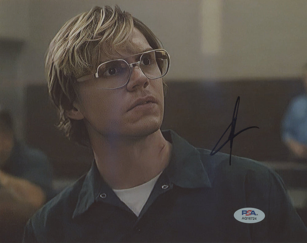 Evan Peters Dahmer – Monster Authentic Signed 8x10 Photo PSA/DNA #AQ16724