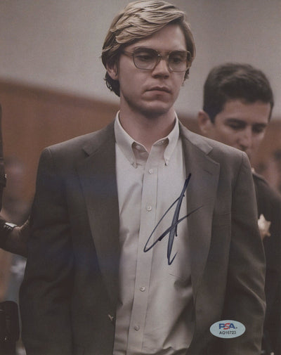 Evan Peters Dahmer – Monster Authentic Signed 8x10 Photo PSA/DNA #AQ16723