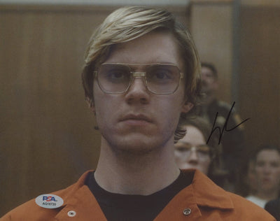 Evan Peters Dahmer – Monster Authentic Signed 8x10 Photo PSA/DNA #AQ16720
