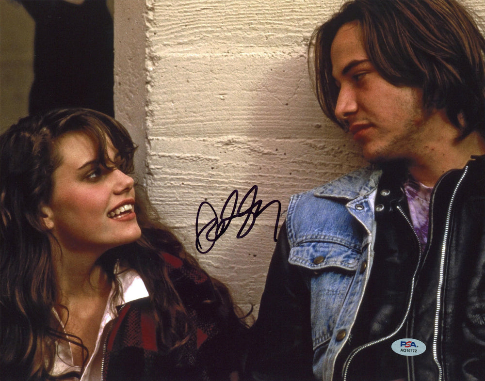Ione Skye River's Edge Authentic Signed 11x14 Horizontal Photo PSA/DNA #AQ16772