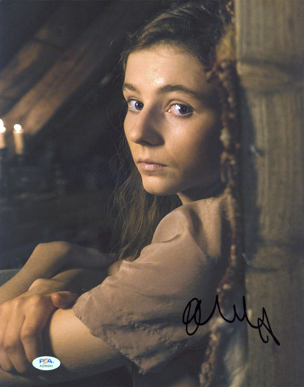 Thomasin McKenzie Jojo Rabbit Authentic Signed 11x14 Photo PSA/DNA #AQ16884