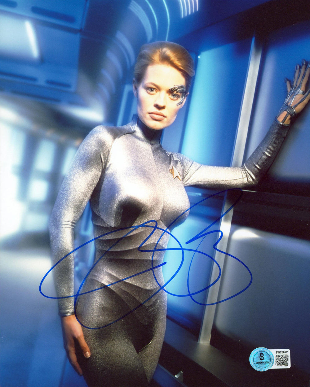 Jeri Ryan Star Trek: Voyager Authentic Signed 8x10 Vertical Photo BAS 7