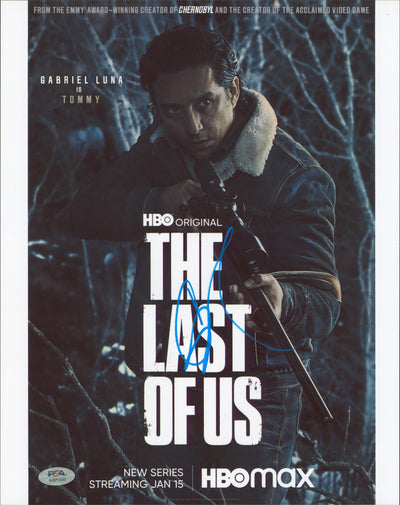 Gabriel Luna The Last Of Us Authentic Signed 11x14 Vertical Photo PSA #AQ71650