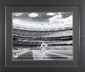 Yankees Mariano Rivera Authentic Signed 16x20 Framed Photo JSA #CB03694