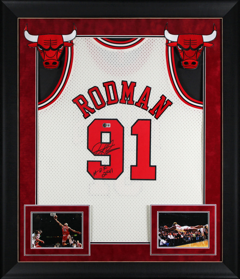 Bulls Dennis Rodman "HOF 2011" Signed Cream M&N HWC Swingman Framed Jersey BAS W