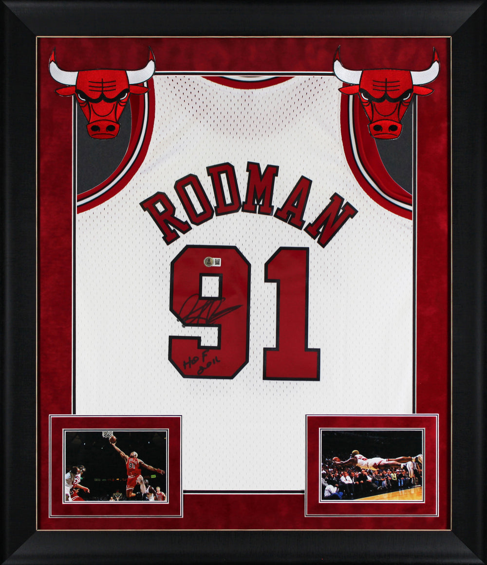 Bulls Dennis Rodman "HOF 2011" Signed White M&N HWC Swingman Framed Jersey BAS W