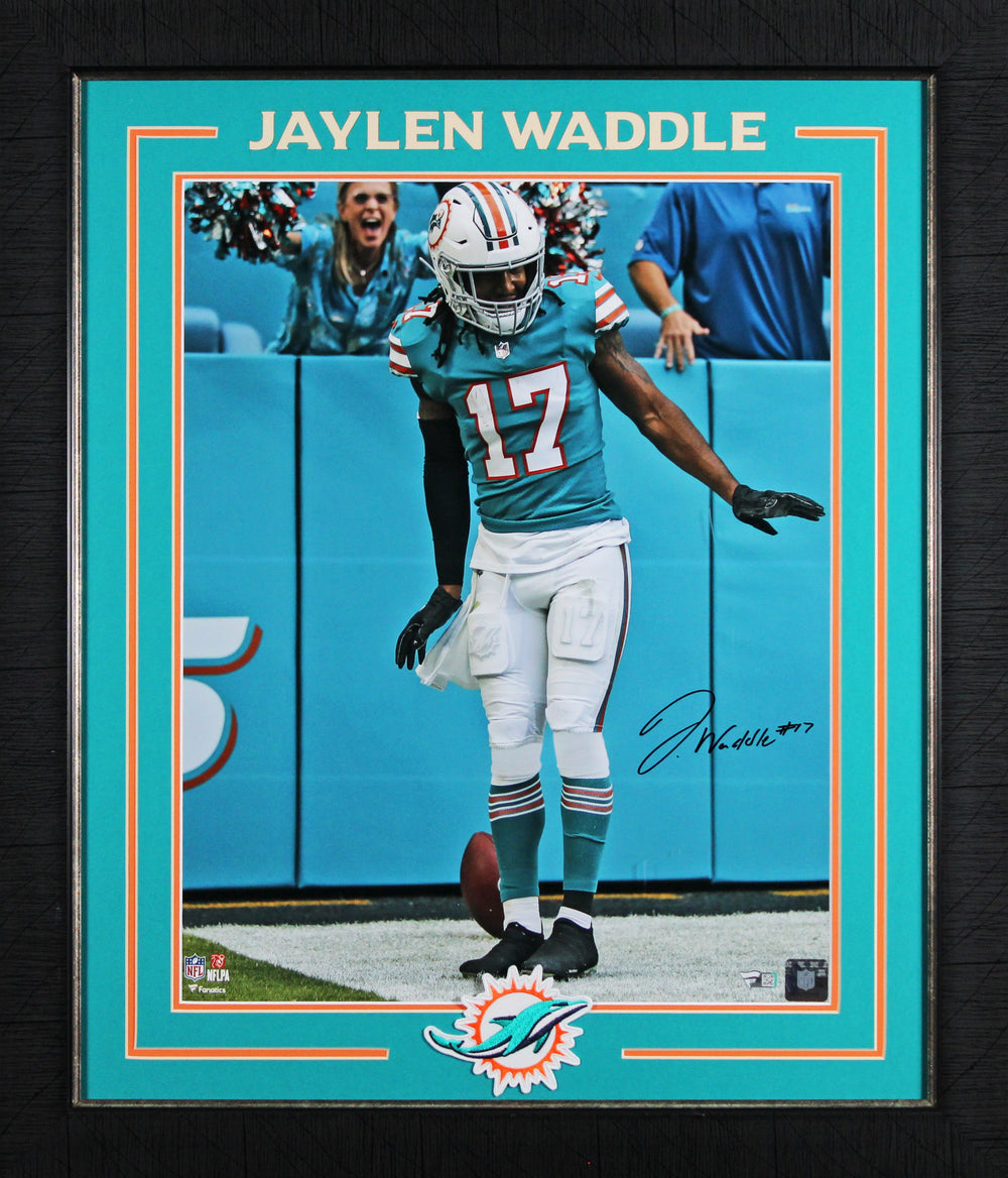 Dolphins Jaylen Waddle Authentic Signed 16x20 Vertical Framed Photo Fanatics