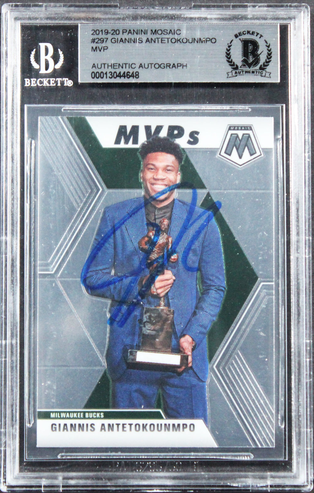 Bucks Giannis Antetokounmpo Signed 2019 Panini Mosaic #297 Card Auto 10 BAS Slab