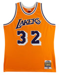Showtime Lakers (6) Johnson, Worthy +4 Signed Yellow M&N Authentic Jersey BAS W