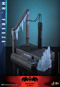 PRE-ORDER: Hot Toys Batman & Robin Mr. Freeze (Deluxe Version) Sixth Scale Figure