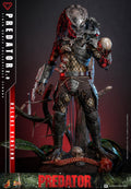 PRE-ORDER: Hot Toys Predator (2.0) Deluxe Version Sixth Scale Figure
