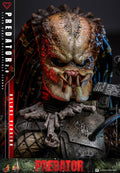 PRE-ORDER: Hot Toys Predator (2.0) Deluxe Version Sixth Scale Figure