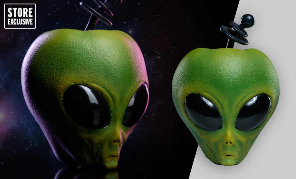 PRE-ORDER: Sideshow Collectibles Alien Apple (Green Variant) Retail Exclusive Replica
