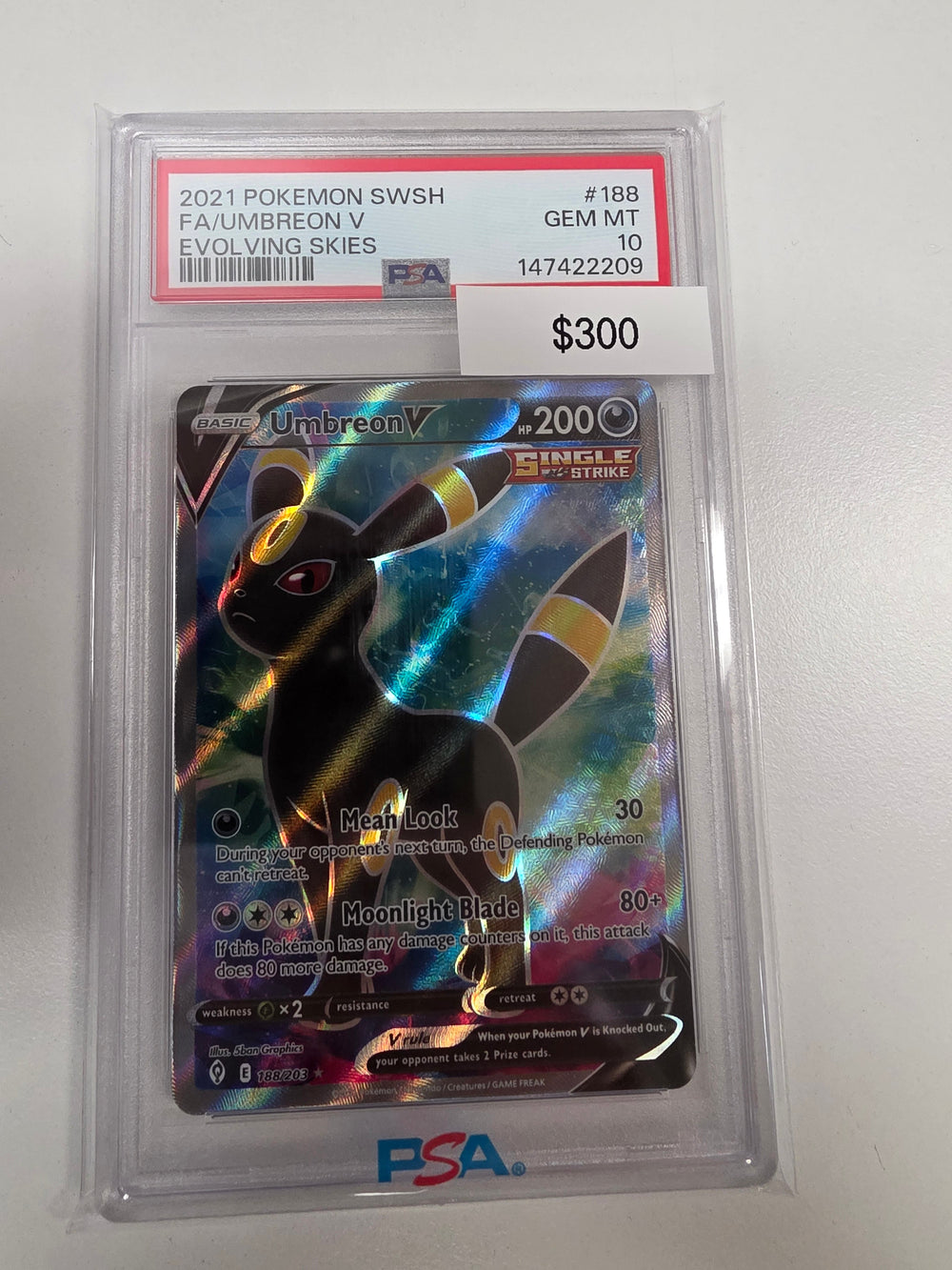 Pokemon Umbreon V 188/203 PSA 10
