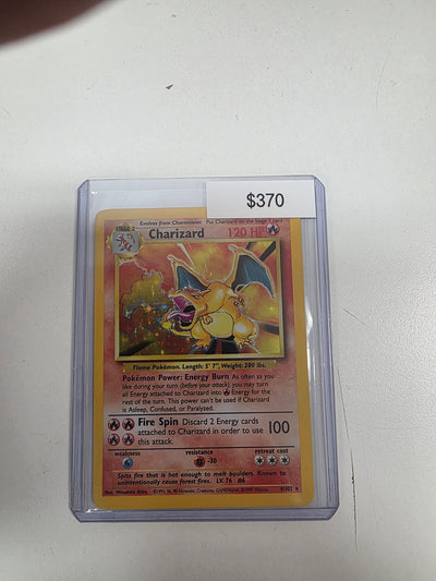 Pokemon Charizard 4/102 LP